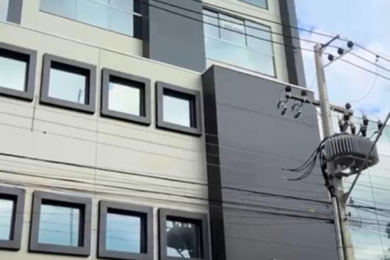 Apartamento 368.49m Umuarama-PR 180